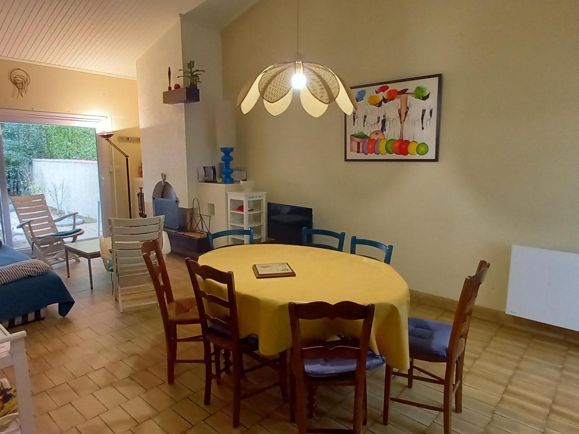Charmant Pavillon A Saint-Jean-De-Monts: 2 Chambres, Proche Plage, Foret Et Commerces, Jardin Clos - Fr-1-323-259 מראה חיצוני תמונה